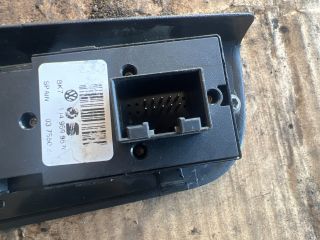 bontott VW GOLF IV Bal első Ablakemelő Kapcsoló