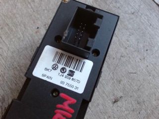 bontott VW GOLF IV Bal első Ablakemelő Kapcsoló