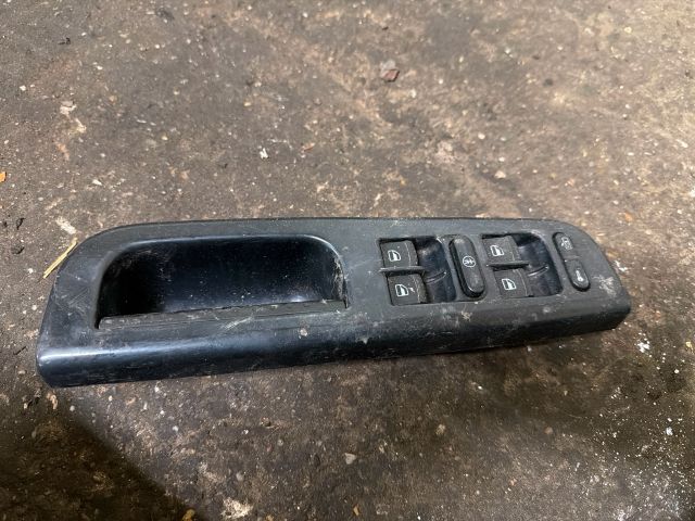 bontott VW GOLF IV Bal első Ablakemelő Kapcsoló