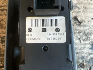 bontott VW GOLF IV Bal első Ablakemelő Kapcsoló