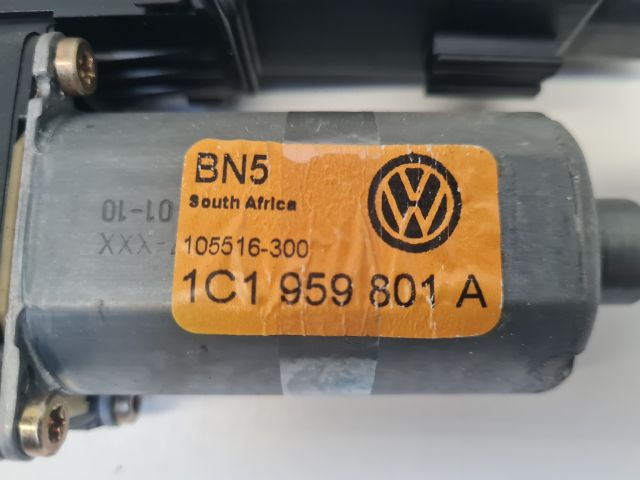 bontott VW GOLF IV Bal első Ablakemelő Motor