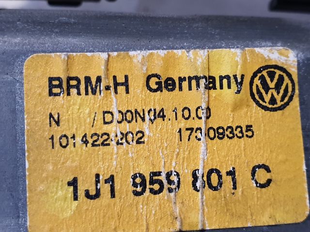 bontott VW GOLF IV Bal első Ablakemelő Motor