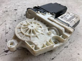 bontott VW GOLF IV Bal első Ablakemelő Motor