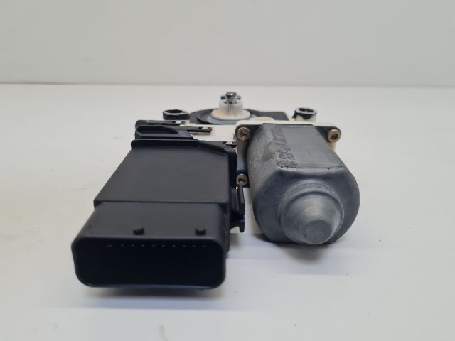 bontott VW GOLF IV Bal első Ablakemelő Motor