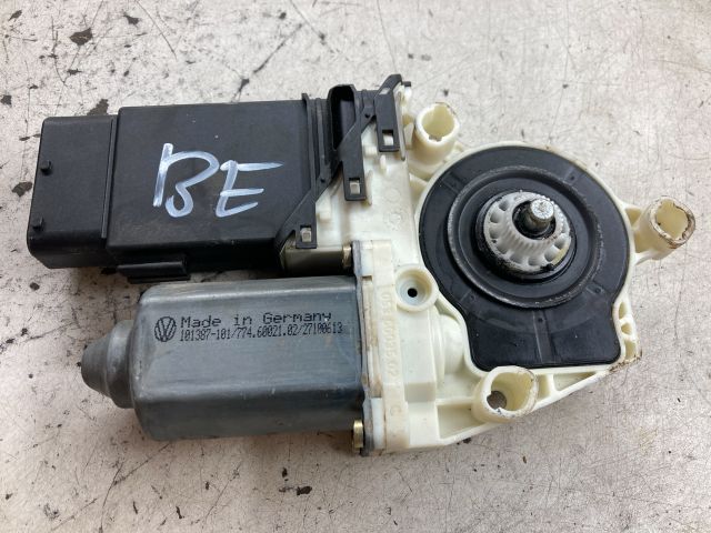 bontott VW GOLF IV Bal első Ablakemelő Motor