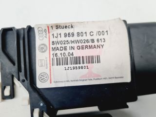 bontott VW GOLF IV Bal első Ablakemelő Motor