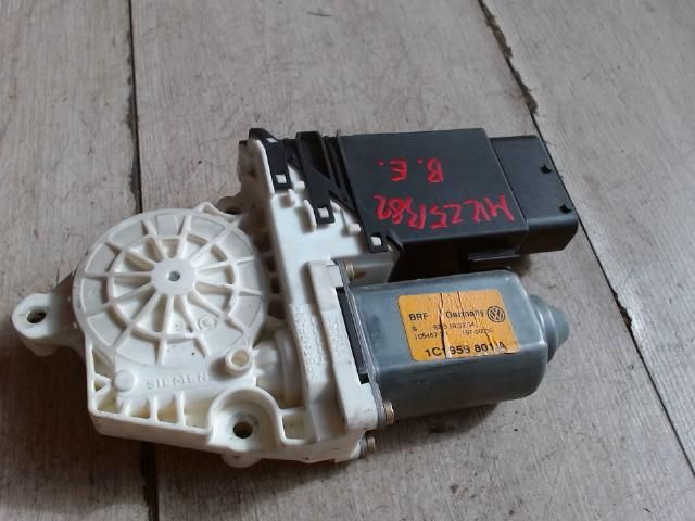 bontott VW GOLF IV Bal első Ablakemelő Motor