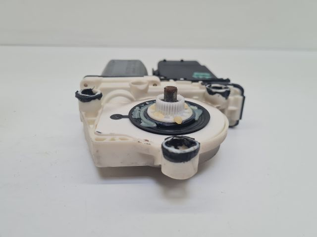 bontott VW GOLF IV Bal első Ablakemelő Motor