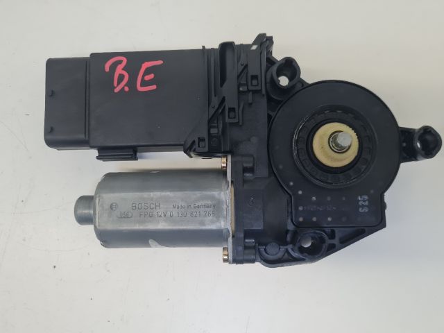 bontott VW GOLF IV Bal első Ablakemelő Motor