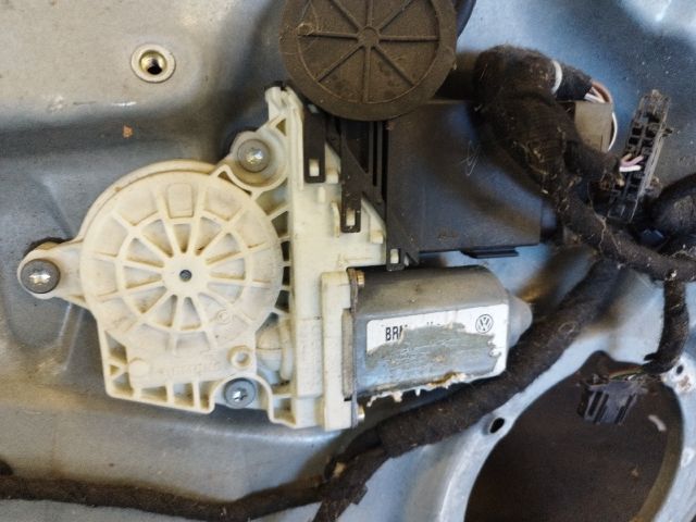 bontott VW GOLF IV Bal első Ablakemelő Szerkezet (Elektromos)