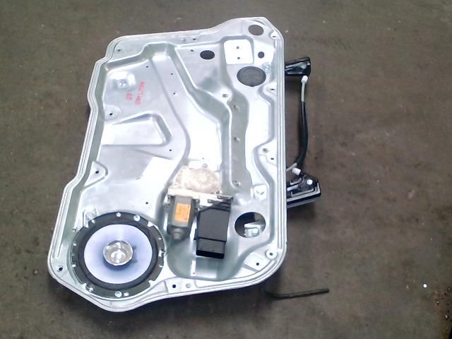 bontott VW GOLF IV Bal első Ablakemelő Szerkezet (Elektromos)