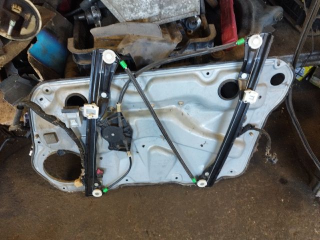 bontott VW GOLF IV Bal első Ablakemelő Szerkezet (Elektromos)