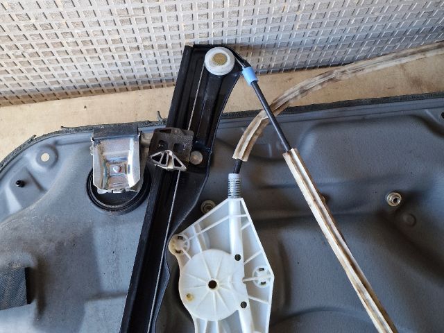 bontott VW GOLF IV Bal első Ablakemelő Szerkezet (Elektromos)