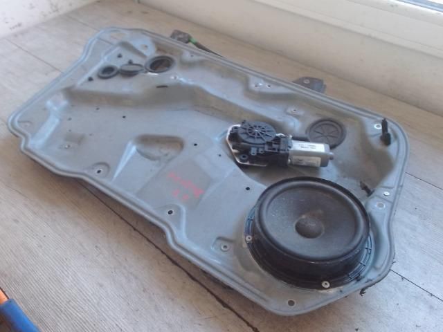 bontott VW GOLF IV Bal első Ablakemelő Szerkezet (Elektromos)