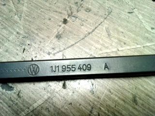 bontott VW GOLF IV Bal első Ablaktörlő Kar