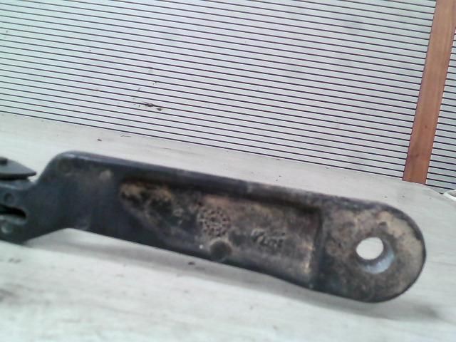 bontott VW GOLF IV Bal első Ablaktörlő Kar