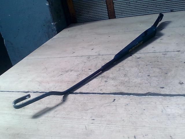 bontott VW GOLF IV Bal első Ablaktörlő Kar