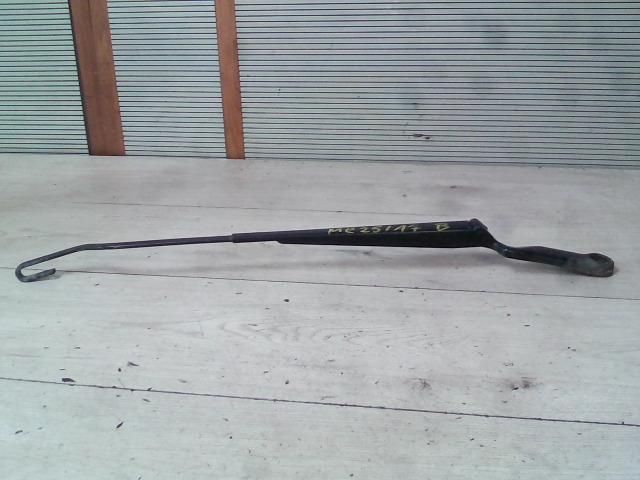 bontott VW GOLF IV Bal első Ablaktörlő Kar