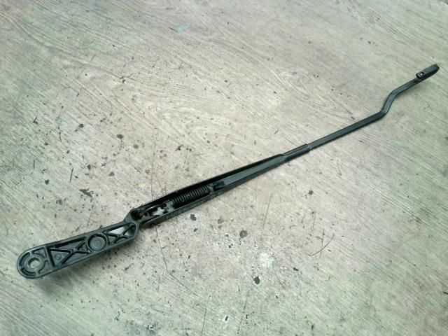 bontott VW GOLF IV Bal első Ablaktörlő Kar