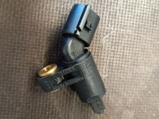 bontott VW GOLF IV Bal első ABS Jeladó