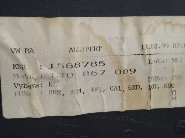 bontott VW GOLF IV Bal első Ajtó Kárpit