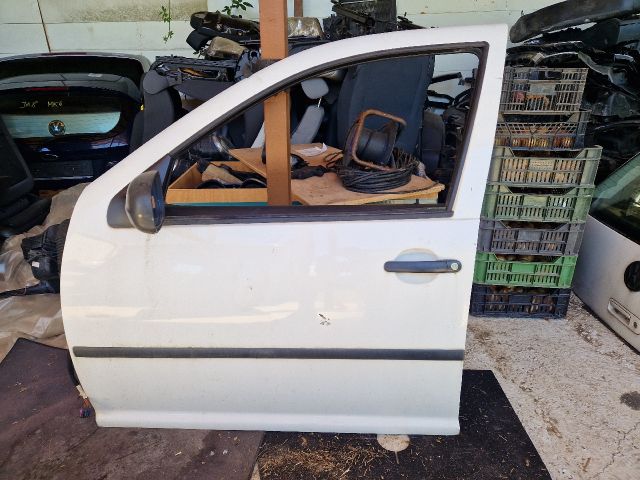 bontott VW GOLF IV Bal első Ajtó (Részeivel)