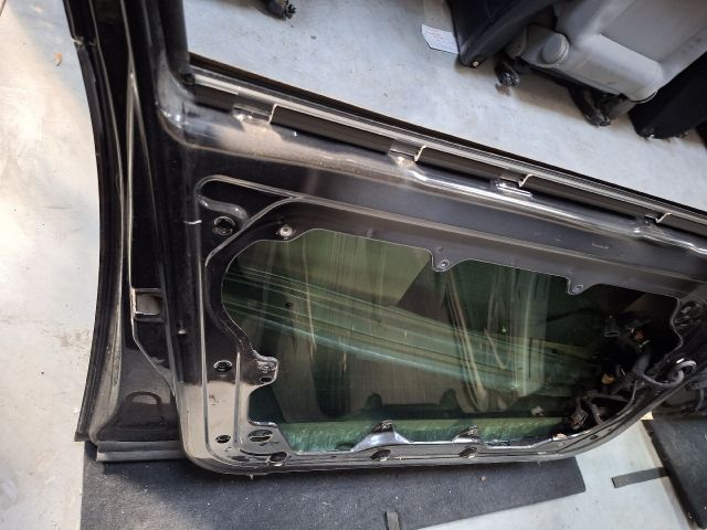 bontott VW GOLF IV Bal első Ajtó (Üres lemez)