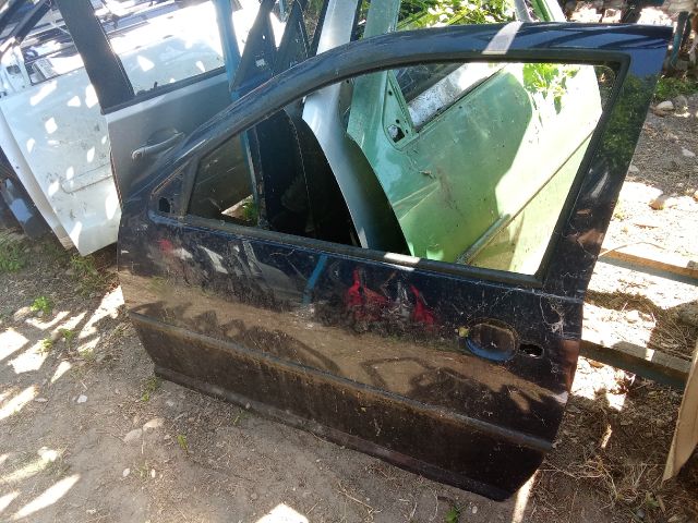 bontott VW GOLF IV Bal első Ajtó (Üres lemez)