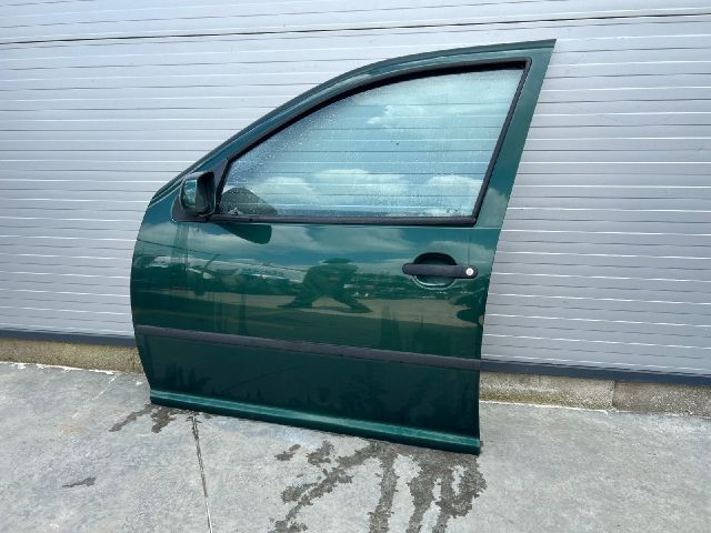 bontott VW GOLF IV Bal első Ajtó (Üres lemez)