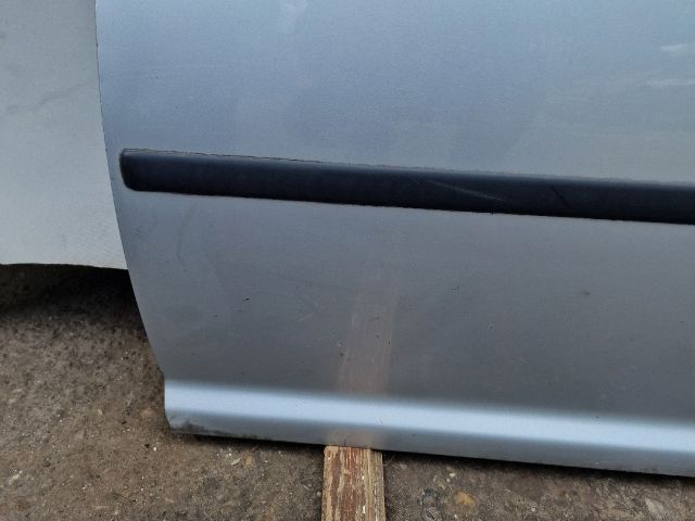 bontott VW GOLF IV Bal első Ajtó (Üres lemez)