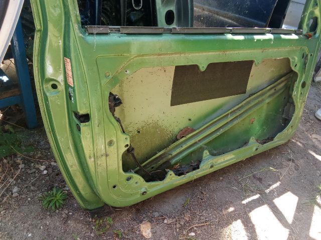 bontott VW GOLF IV Bal első Ajtó (Üres lemez)