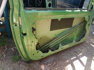 bontott VW GOLF IV Bal első Ajtó (Üres lemez)