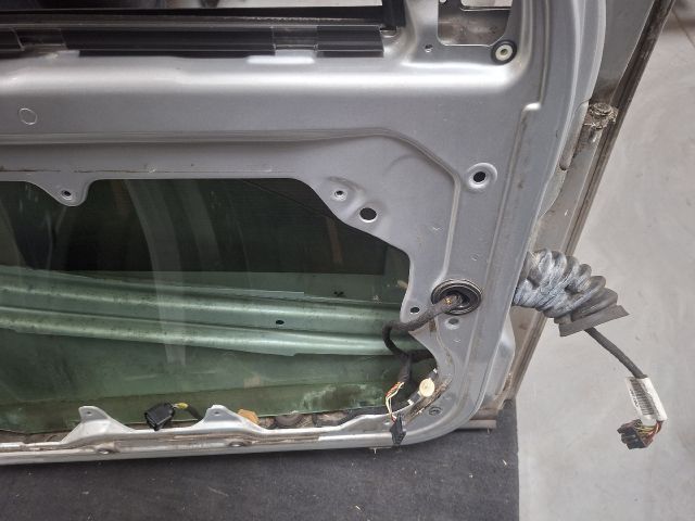 bontott VW GOLF IV Bal első Ajtó (Üres lemez)