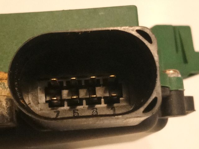 bontott VW GOLF IV Bal első Ajtózár Motor