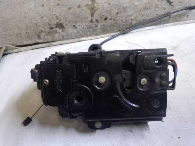 bontott VW GOLF IV Bal első Ajtózár