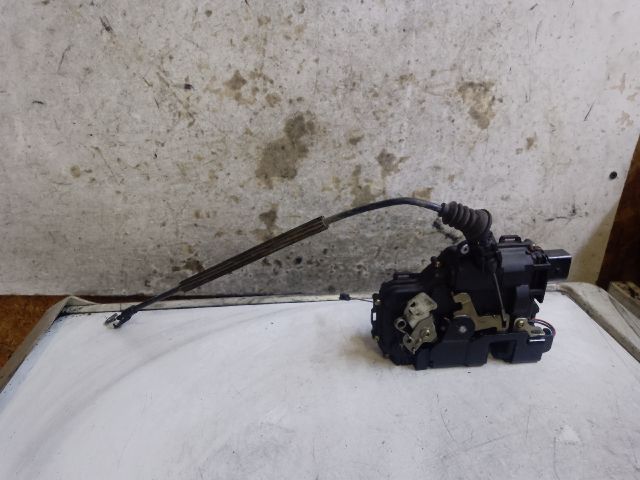 bontott VW GOLF IV Bal első Ajtózár