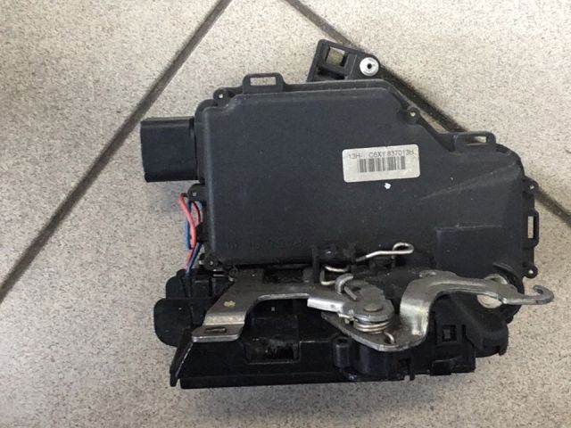 bontott VW GOLF IV Bal első Ajtózár