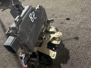 bontott VW GOLF IV Bal első Ajtózár