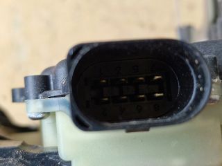 bontott VW GOLF IV Bal első Ajtózár