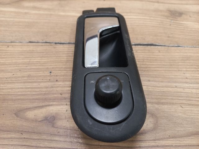 bontott VW GOLF IV Bal első Belső Kilincs