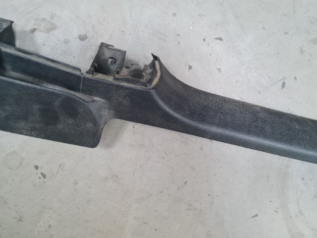 bontott VW GOLF IV Bal első Belső Küszöb Burkolat