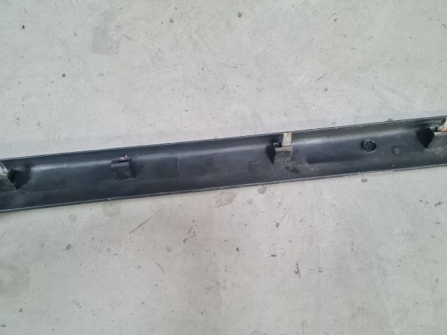 bontott VW GOLF IV Bal első Belső Küszöb Burkolat