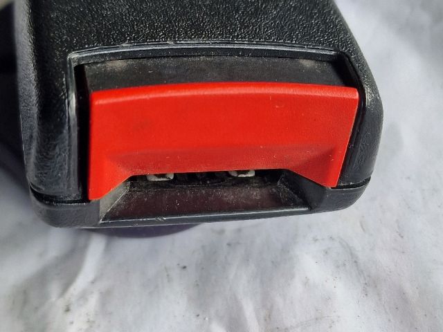 bontott VW GOLF IV Bal első Biztonsági Öv Csat