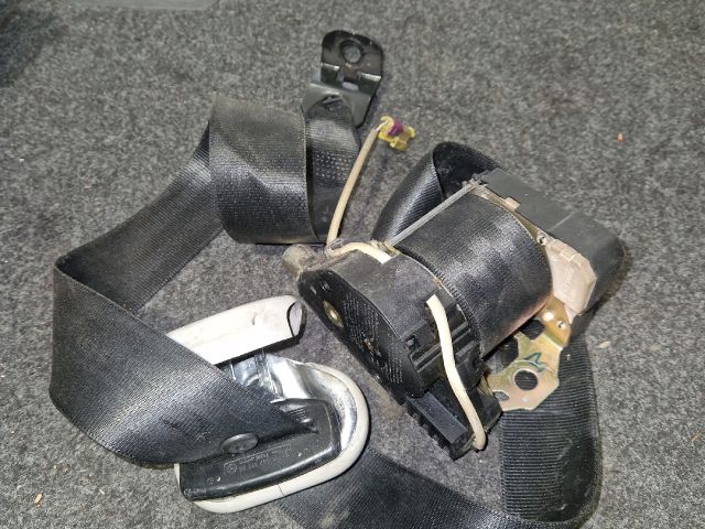 bontott VW GOLF IV Bal első Biztonsági Öv