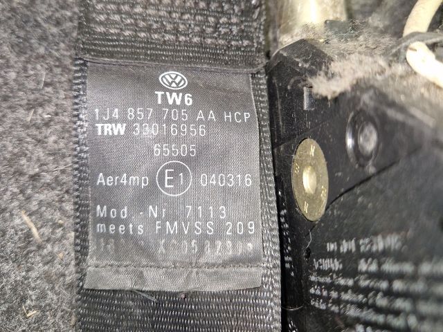 bontott VW GOLF IV Bal első Biztonsági Öv