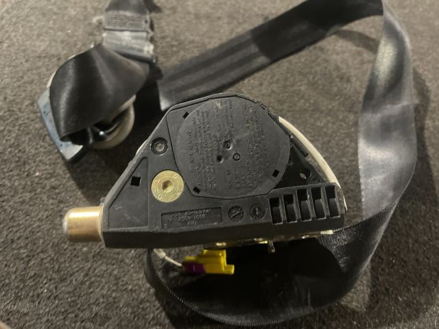 bontott VW GOLF IV Bal első Biztonsági Öv