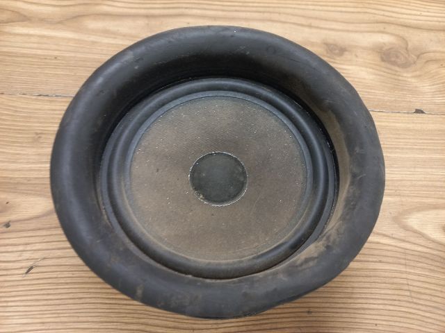 bontott VW GOLF IV Bal első Hangszóró