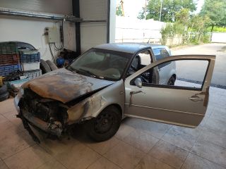 bontott VW GOLF IV Bal első Kapaszkodó (Felső)