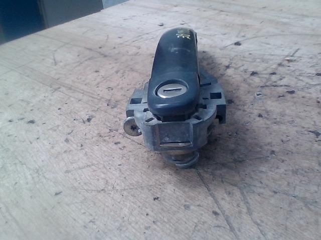 bontott VW GOLF IV Bal első Külső Kilincs