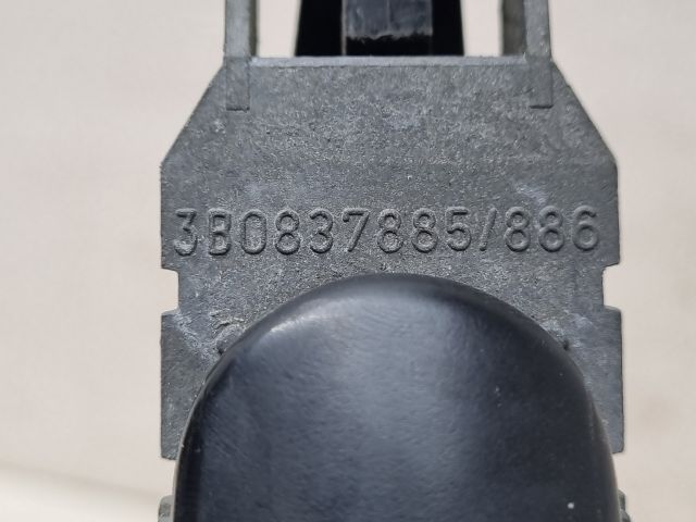 bontott VW GOLF IV Bal első Külső Kilincs